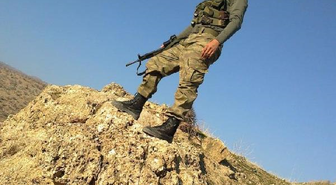 Şehit Ailesine Destek Oluyordu