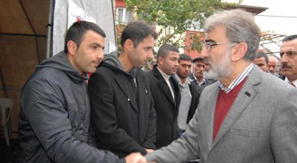 Bakan Yıldız'dan Şehit Ailelerine Taziye
