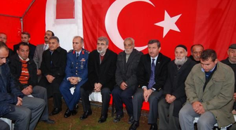 Kayseri Bakan Taner Yıldız Şehit Ailelerini Ziyaret Etti