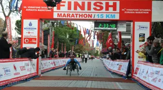 Maratonu Tekerlekli Sandalyeleriyle Tamamlayacaklar
