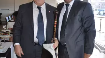 Ulaştırma ve Denizcilik Bakan Yardımcısı Baş'a Devrek Bastonu