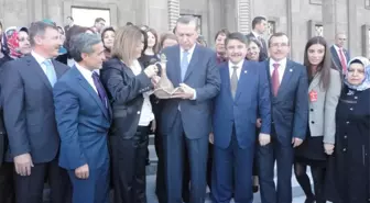Manisalı Kadınlar Başbakan Erdoğan'ı Ziyaret Etti