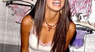 Adriana Antalya'ya Geliyor