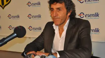 Denizli Belediyespor Teknik Direktörü Erkan.'Alanyaspor Karşısında Sezonun En İyi Futbolunu...