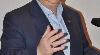 Eski Devlet Bakanından Hükümete Övgü