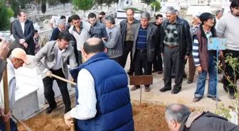 Ortaklar Bir Çınarını Daha Kaybetti