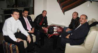Yılmaz Kasapoğlu Kafe Karadeniz'deydi