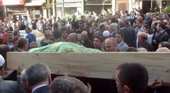 Kızının Mutlu Gününde Hayatını Kaybetti