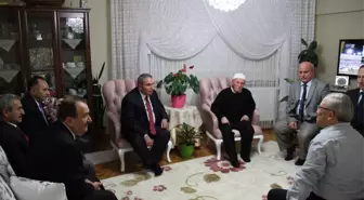 Demirtaş'tan Hacı Ziyareti