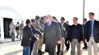 Avrupalı Parlamenterler Akçakale'deki Çadır Kentti Ziyaret Etti