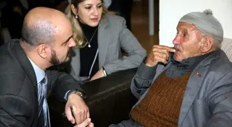 Diş Hekimliği Fakültesi Tarafından Huzurevi'nde Diş Taraması Yapıldı