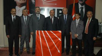 CHP Öğretmenlere Maaş İkramiyesi İçin Yasa Teklifi Verdi