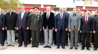 Edremit'te Öğretmenler Atatürk'ün Huzurundaydı