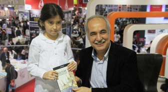 Nevzat Bayhan TÜYAP Kitap Fuarında