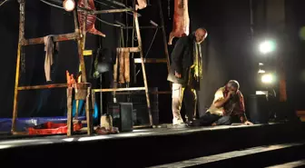 Tiyatro Oyunu İntifa'da, Somalı Tiyatroseverle Buluştu