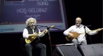 Türk Halk Müziği'nin Ustaları Öğretmenler İçin Çaldı