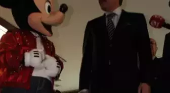 Mıckey Mouse ve Gökçek Buluşması