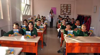 5. Sınıf Öğrencisi Ecesu, Kitap Çıkarttı