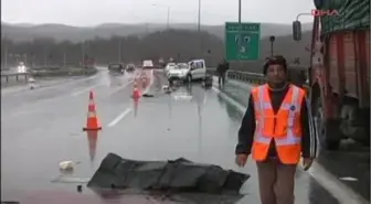 Bolu'da Trafik Kazası: 2 Ölü, 3 Yaralı