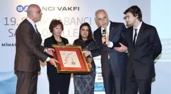 Sabancı Vakfı'ndan 9 Öğrenciye, 240 Cumhuriyet Altını