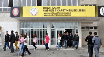 Lisede 'Sivil Kıyafet' Dönemi