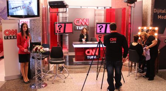 Cnn Türk Standına Gelin Yayına da Hazır Olun
