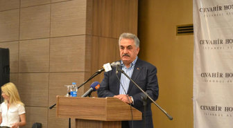 Gümrük Personelinin Yeni Kıyafetlerine Defileli Tanıtım