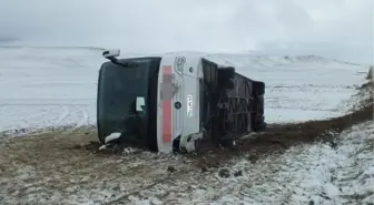 Yozgat'ta Yolcu Otobüsü Devrildi: 17 Yaralı