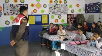 Jandarma'dan Öğrencilere Eğitim