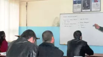 Emyo'da Akademik Danışmanlık Dersleri Devam Ediyor