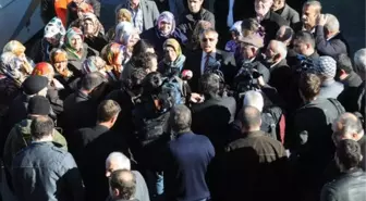Rize'de Çay Fabrikasının Kapatılmasına Tepki