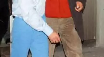 Annesini Kesip Öldürdü, Adli Tıptan Rapor Bekleniyor