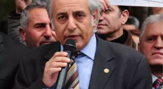 Avukat Çifte Terör Suçundan 3 Yıl Hapis Cezasına Protesto