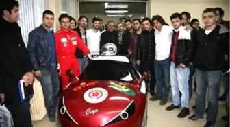 Cumhuriyet Üniversitesi Hidrojenle Çalışan Otomobil Tanıttı