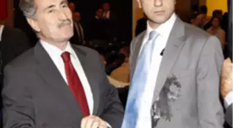 Bakan Günay'a Yumurta