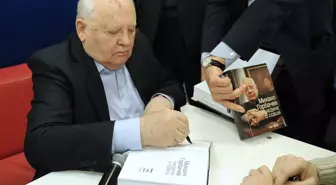 Gorbaçov, Yarın İstanbul'a Geliyor
