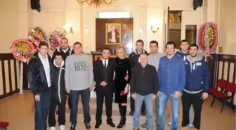 Olin Edirne'nin Basketbolcusu Mehmet Yağmur da 12-12-2012'de Evlendi