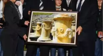 Tarihe Saygı'da '10 Numara' Kutlama