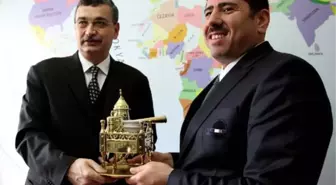 Vali Güvenç, İşadamlarıyla Bir Araya Geldi