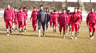 Aydınspor 1923 Taraftarlarından Futbolculara Baklava Ziyafeti