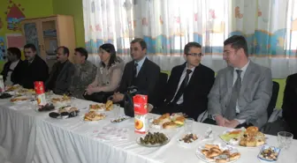 Miniklerden Yerli Malı Haftası Kutlaması