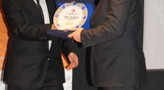 Dumankaya İnşaat Yılın Girişimcisi Seçildi