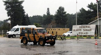 NATO Heyeti General Hayri Tarhan Kışlasında