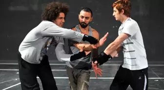 Adt Sahnesinde Shakespeare' İn Ünlü Eseri 'Othello'