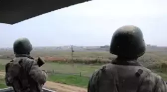 Mehmetçik Suriye Sınırında Tetikte, Vali Mayınlı Araziler İçin Suriyelileri Uyardı