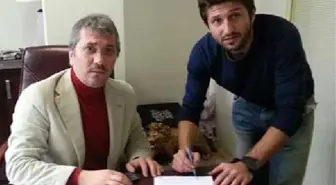 Adanaspor Umit Tütünci ile Anlaştı