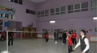 Badminton Takımı Karabük'e Gidiyor