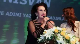 Dünyaya Şekil Veren Türk Kadınları Anısına