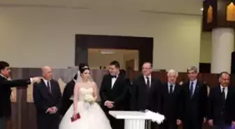 Jestli, İnce Mesajlı Nikah Töreni