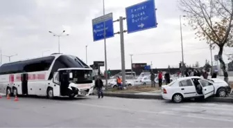 Kırmızı Işık İhlali Kazası: 2 Yaralı